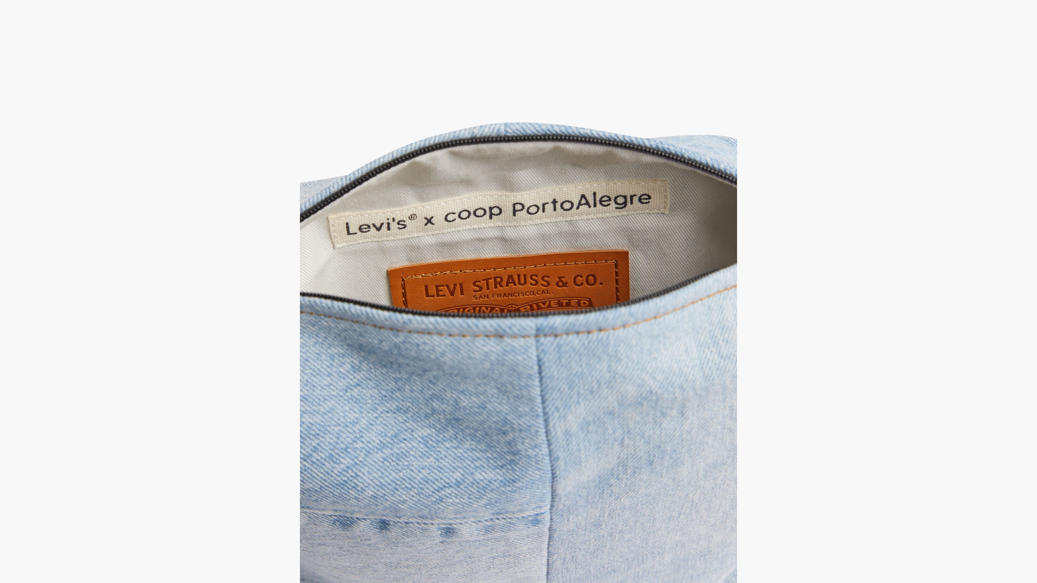 Levi s by Porto Alegre Large Denim Pouch